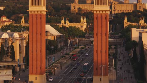 Camera-reveals-busy-streets-of-Barcelona-biggest-square-Placa-d'Espanya-at-sunset