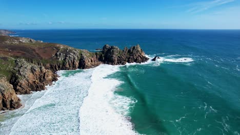 Ocean-Waves-Along-Cornish-Coastline-on-a-Summer's-Day,-England,-UK