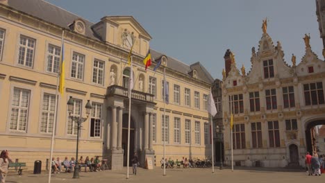 Praza-In-Brügge,-Historische-Stätte,-UNESCO-Weltkulturerbe,-Eines-Der-Schönsten-Befestigten-Dörfer-Europas-In-Belgien