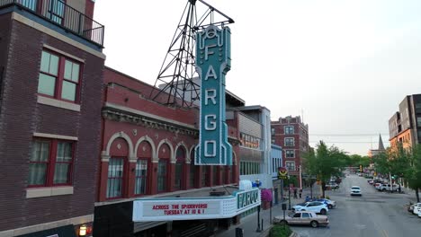 Teatro-Fargo-En-Broadway-Street