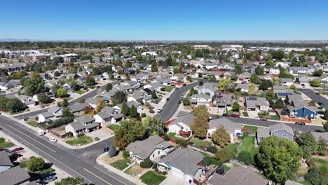 Greeley-Colorado-epic-blue-skies-and-clean-air-2023-fall-crisp-colors-suburbs