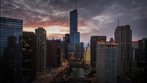 Chicago-Hyperlapse-Aus-Der-Luft-Bei-Sonnenuntergang