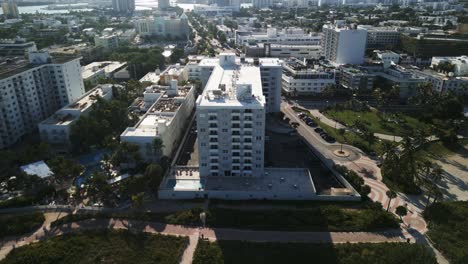 Aerial-Drone-Fly-Above-Resorts-and-Architecture-of-Miami-South-Beach,-Cityscape-of-American-Travel-Destination-at-Daylight