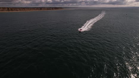 Power-boat-racing-clip-2