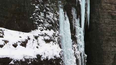 Snow-and-ice-covered-waterfall-cliff-walls,-Ausable-Chasm,-Adirondacks,-New-York