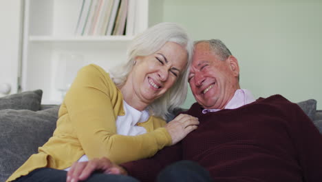 Senior-caucasian-couple-embracing