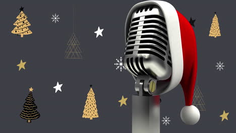 Animación-De-Gorro-De-Papá-Noel-En-Un-Micrófono-Antiguo-Sobre-Iconos-De-árboles-De-Navidad