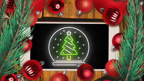 Animation-Einer-Schneekugel-Mit-Weihnachtsbaum-Auf-Dem-Smartphone-über-Kugeln