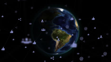 Animation-Eines-Netzwerks-Digitaler-Symbole-über-Einem-Sich-Drehenden-Globus-Vor-Schwarzem-Hintergrund