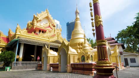 Wunderschön-Gestaltetes-Äußeres-Des-Berühmten-Burmesischen-Buddhistischen-Tempels-Penang