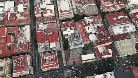 Über-Dem-Historischen-Zentrum,-Drohnenansicht-Des-Latinoamericana-Turms
