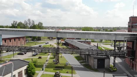 Luftaufnahme-Der-Cukrownia-Znin,-Einer-Alten-Zuckerfabrik-In-Żnin,-Polen