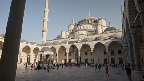 Tourists-crowd-in-the-Blue-mosque-courtyard-to-visit-thistoric-attraction