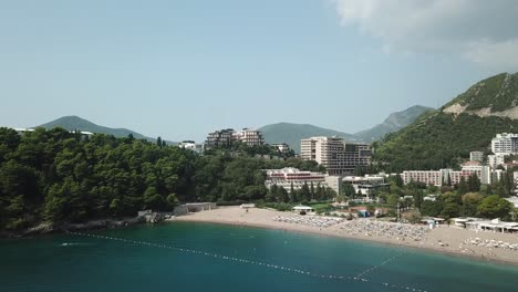 Ferienort,-Urlaubsziel,-Adria,-Montenegro,-Becici,-Budva,-Drohnenaufnahmen-Aus-Der-Luft