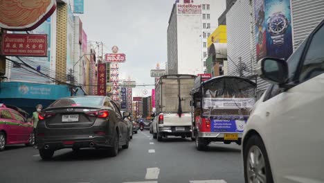 Yaoworat-Road-In-Bangkok,-Chinatown