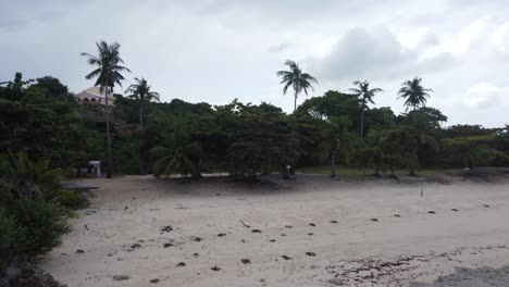 Bantigue-Cove-Beach-Resort-Und-Tauchshop-Auf-Der-Insel-Malapascua-Leer-Und-Verlassen