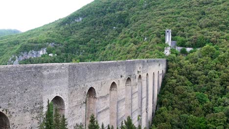 The-iconic-bridge-of-the-city-of-Spoleto-in-Italy-called-"Ponte-delle-Torri",-literally-the-bridge-of-the-towers