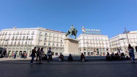 Spain,-Madrid's-crowded-avenues-come-alive-in-our-amazing-shot,-showcasing-the-city's-captivating-energy-and-cultural-richness,-with-Gran-Via-at-the-forefront