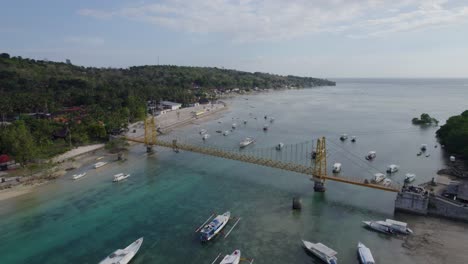 Nusa-Lembongan-aerial-of-the-bridge-and-reef-on-a-hot-sunny-day