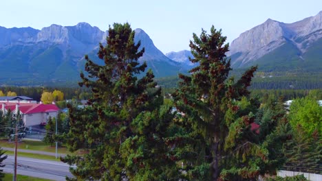 spectacular-view-of-the-Canadian-Rockies-from-the-city-of-Canmore-Canada