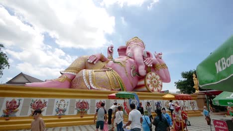 World-Tallest-Pink-Ganehsa-Statue,-Thailand