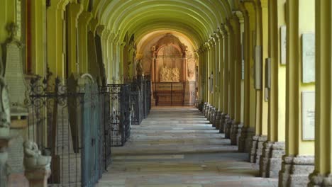 Verkleinern-Sie-Den-Korridor-In-Der-Rektoratskirche-St