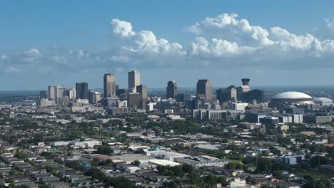 Aerial-view-of-New-Orleans-skyline