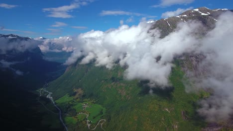 Luftaufnahmen-Schöne-Natur-Norwegen.