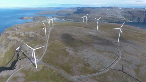 Windmühlen-Zur-Stromerzeugung-Havoygavelen-Windmühlenpark-Norwegen