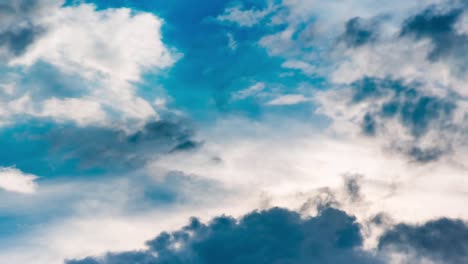 Beautiful-clouds-in-motion-timelapse