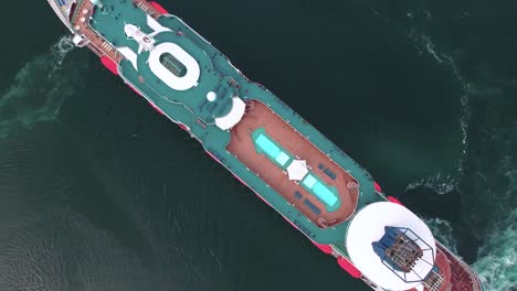 Kreuzfahrtschiff,-Kreuzfahrtschiffe-Am-Sognefjord-Oder-Sognefjorden,-Norwegen