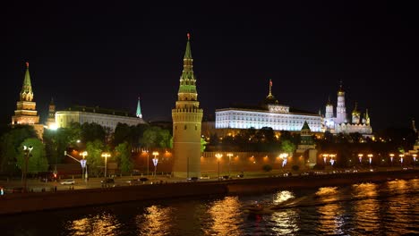 Moskau,-Nachtansicht-Des-Kremls.