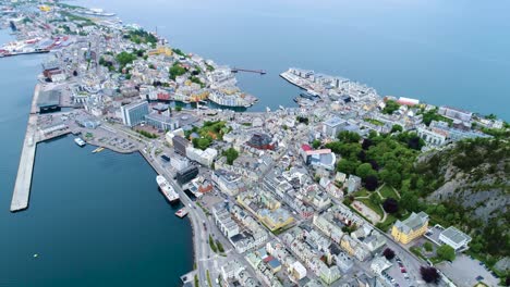 Luftaufnahmen-Der-Stadt-Alesund,-Norwegen