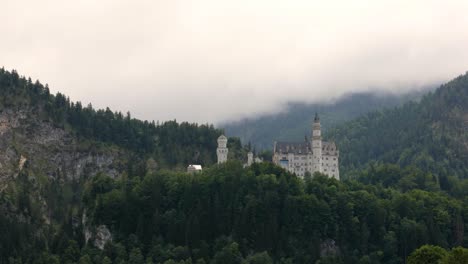 Timelapse-Castillo-De-Neuschwanstein-Alpes-Bávaros-Alemania