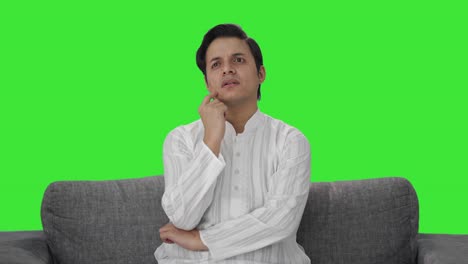 Hombre-Indio-Pensando-En-Algo-Pantalla-Verde