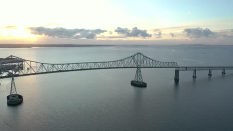 Die-Astoria-Megler-Brücke-In-Astoria,-Oregon,-USA,-Drohnenansicht