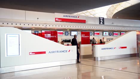 Main-information-site-of-the-empty-AirFrance-airline-at-the-main-airport-in-Paris,-France