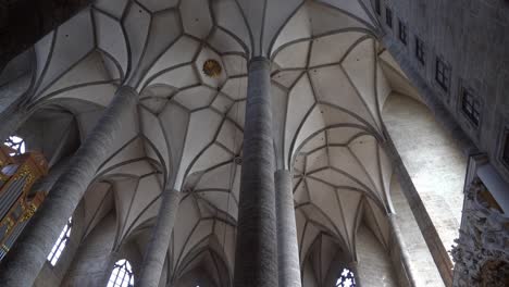 Dome-of-Franciscan-Church-Supported-by-Stone-Columns