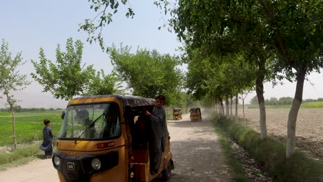 Rickshaw-Traffic-in-the-Village