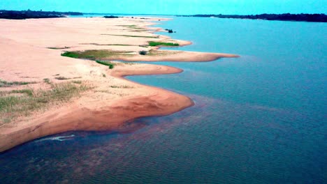 Wasserknappheit-Aufgrund-Der-Auswirkungen-Der-Schweren-Dürre-Im-Amazonas,-Brasilien