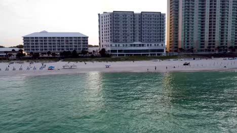 Hotels-Und-Resorts-Am-Strand-Von-Panama-City-Beach,-Florida-In-Den-USA