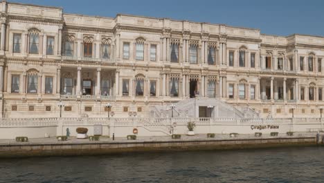 Exquisites-Imperial-Ciragan-Palace-Luxushotel-Bosporus