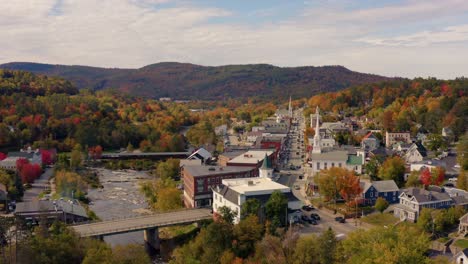 Scenic-Town-In-New-England-During-Colorful-Fall-Season,-Aerial-View