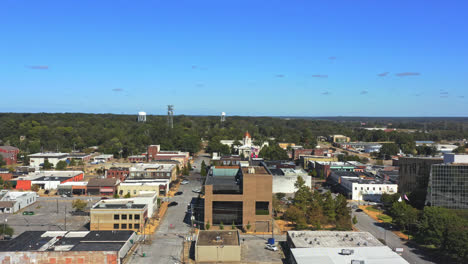 Aerial-view-of-historic-buildings-in-Tupelo,-Mississippi