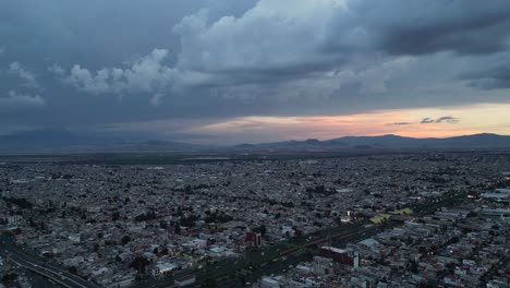 Sunrise-urban-exploration,-Ecatepec-Central-Avenue-and-the-Metro