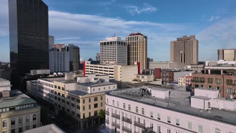 Aerial-view-of-downtown-New-Orleans-near-the-Piazza-d'Italia