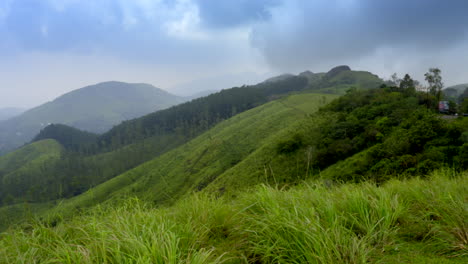Montañas-Verdes-Y-Brumosas-En-Los-Ghats-Occidentales-De-La-India.