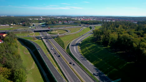Autobahn-Für-Schnelles-Pendeln-Und-Vermeidung-Von-Straßenverkehr