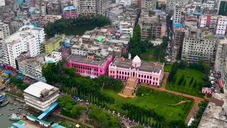 Aerial-View-Of-Ahsan-Manzil-Palace,-Old-Dhaka-Heritage-Site-In-Bangladesh