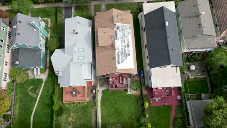 Hochauflösendes-4K-Panorama-Drohnenluftbild-Des-Wunderschönen-Vororts-Von-Chicago-–-Evanston,-Dem-Ort-Der-Northwestern-University